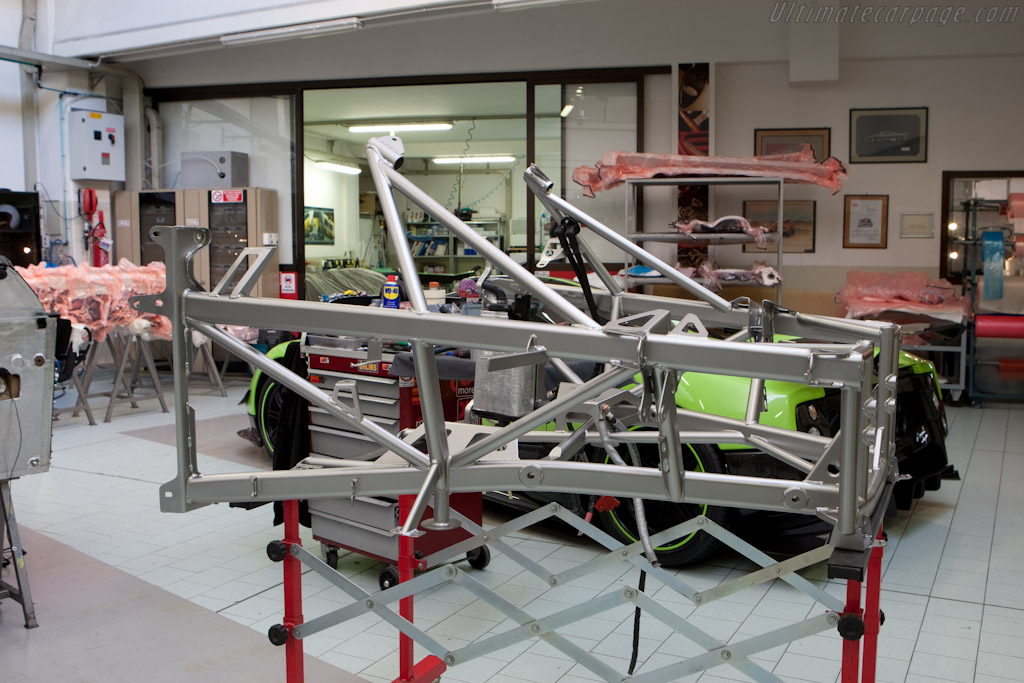 Rear sub-frame   - Horacio Pagani and his dream in carbon-fibre