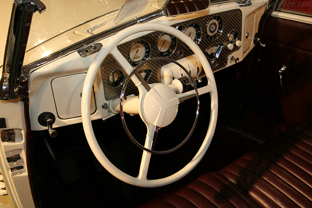 Cord 812 Phaeton - Chassis: 38010A  - 2006 Palm Beach International, a Concours d'Elegance