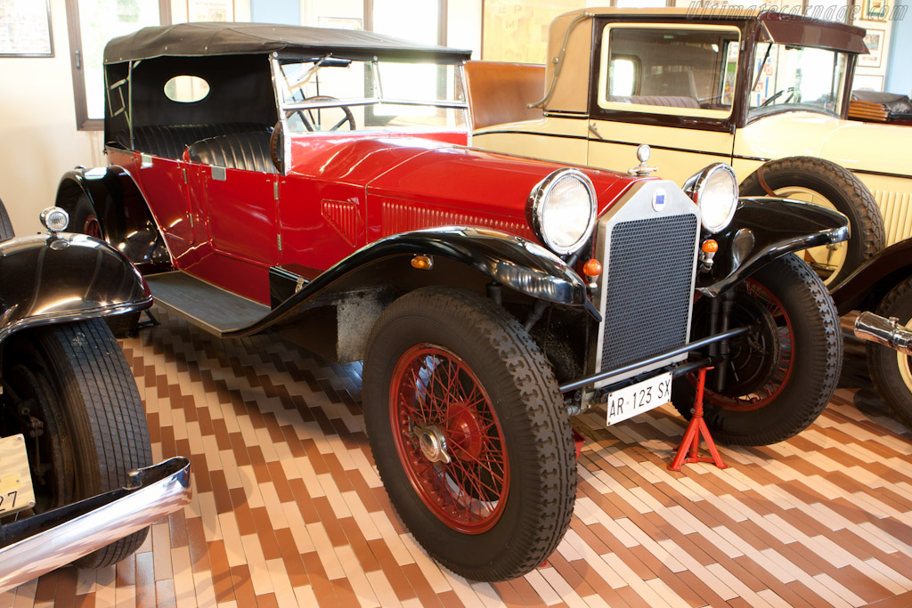 Lancia Lambda   - Panini Maserati Collection