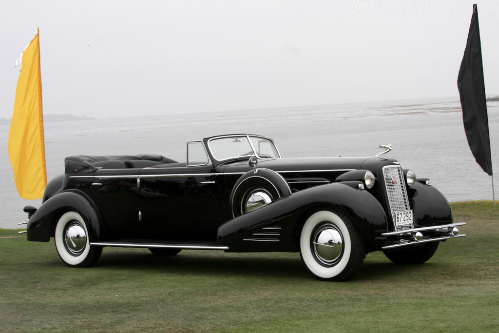 Cadillac 452D V16 Fleetwood Convertible Sedan   - 2009 Pebble Beach Concours d'Elegance