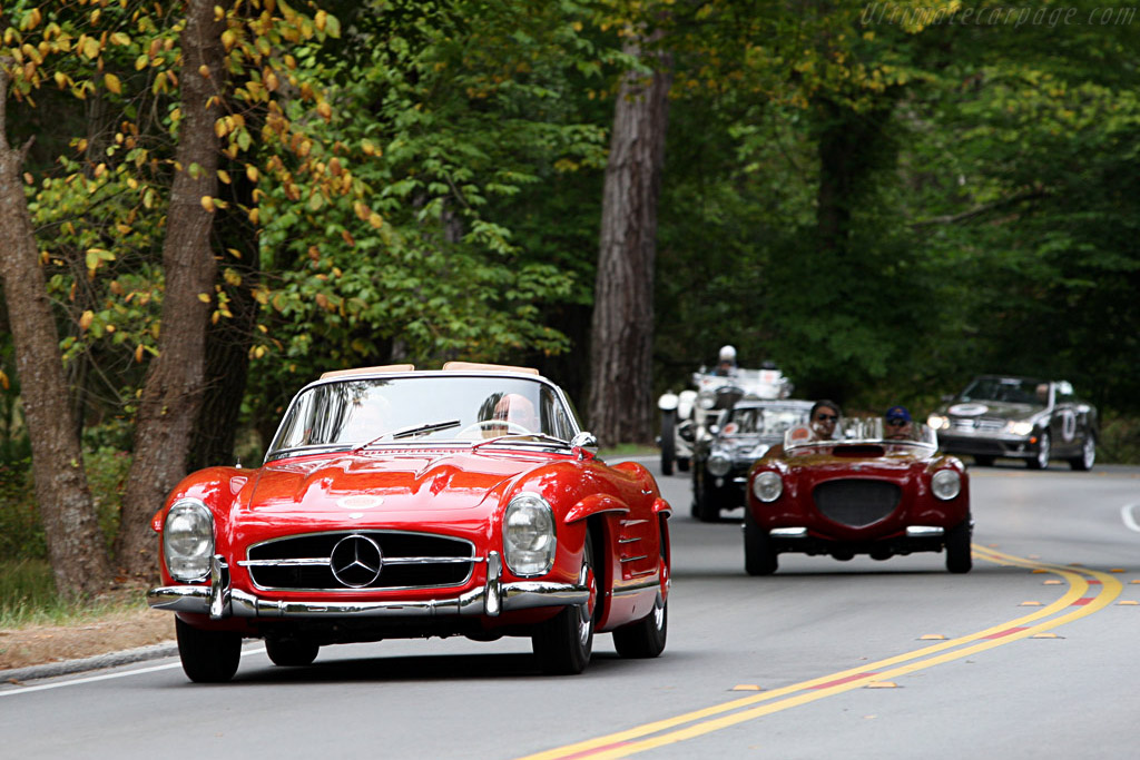 Sir Stirling Moss leads the pack   - 2007 Pebble Beach Concours d'Elegance