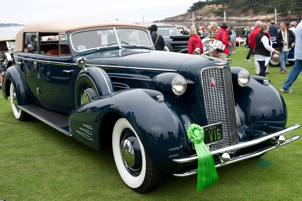 Cadillac 452D Fleetwood Convertible Sedan   - 2011 Pebble Beach Concours d'Elegance