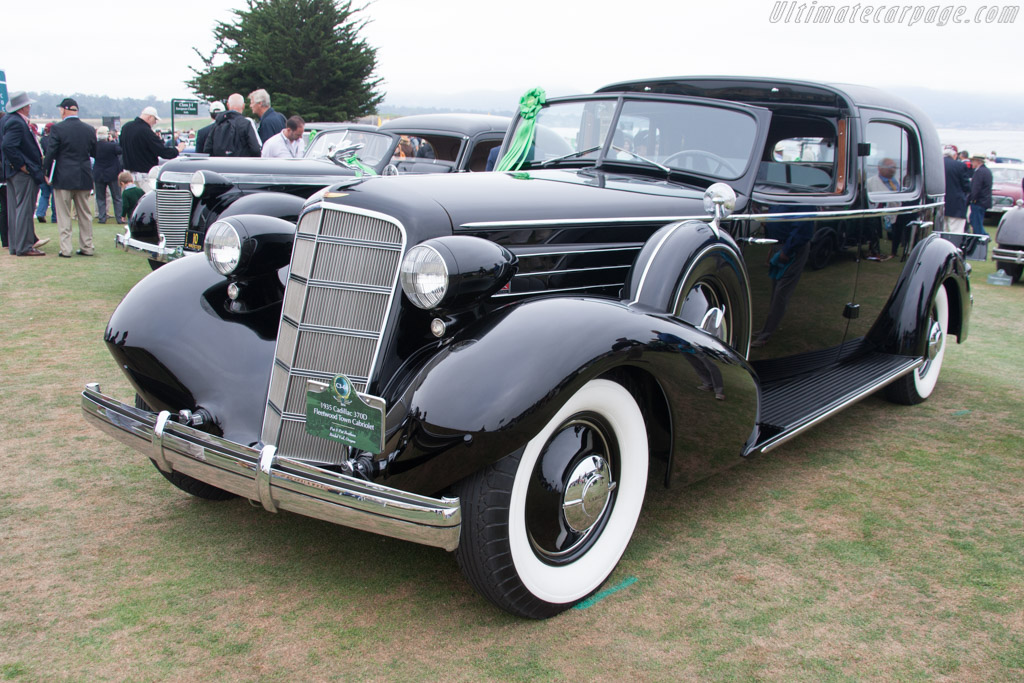 Cadillac 370D Fleetwood Town Cabriolet  - Entrant: Pat & Pat Brothers - 2014 Pebble Beach Concours d'Elegance