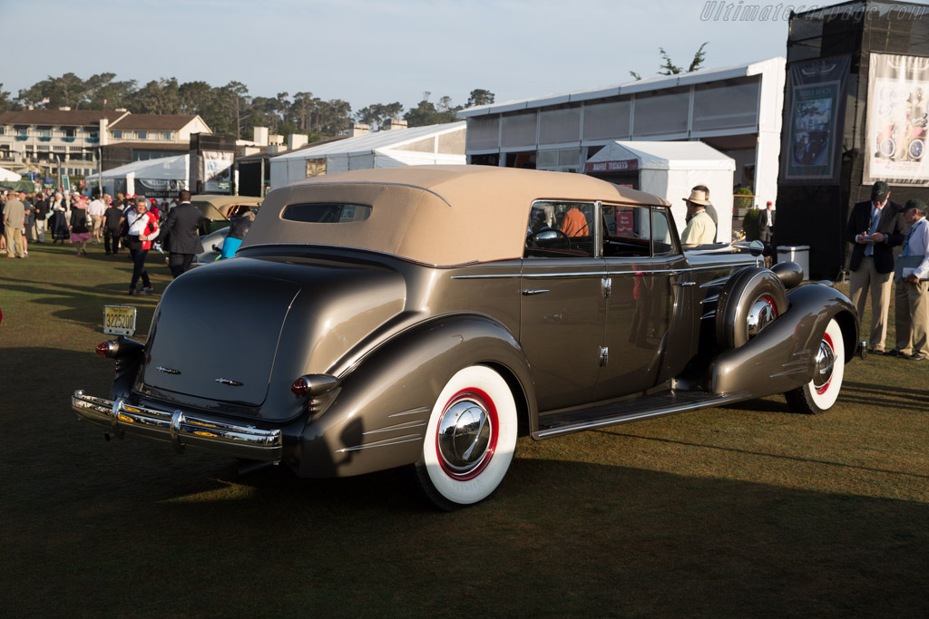 Cadillac 90 Fleetwood Convertible Sedan  - Entrant: Dave & Linda Kane - 2015 Pebble Beach Concours d'Elegance