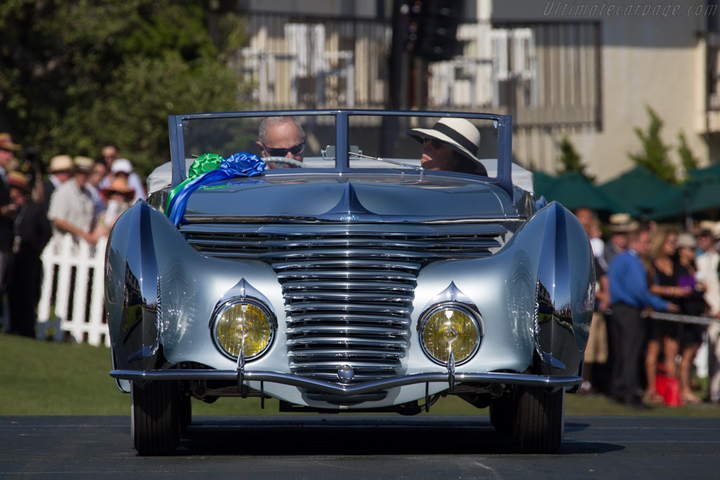 Delahaye 145 Franay Cabriolet - Chassis: 48772/3 - Entrant: Sam & Emily Mann - 2015 Pebble Beach Concours d'Elegance