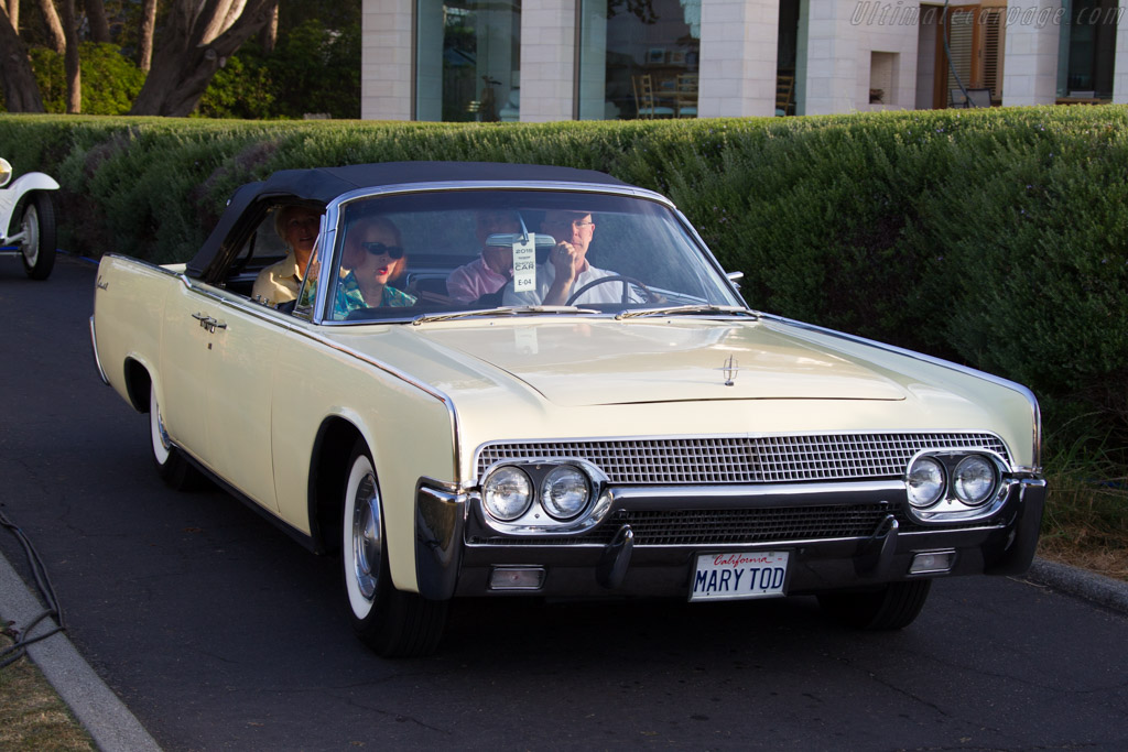 Lincoln Continental Convertible  - Entrant: John Kiszla - 2015 Pebble Beach Concours d'Elegance