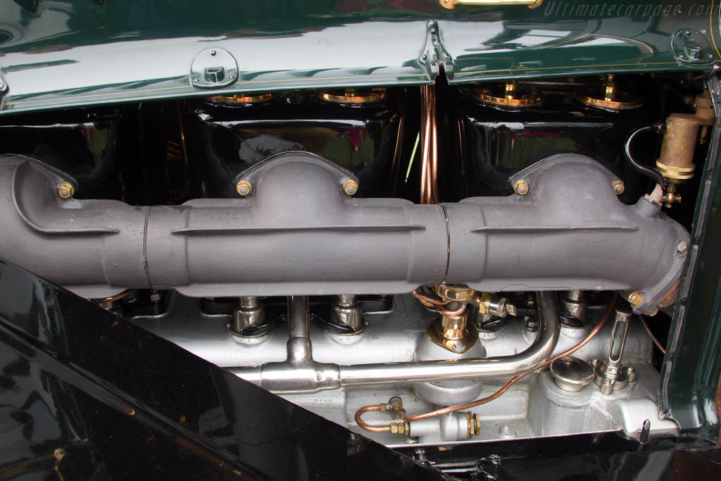 Oldsmobile Limited Series 27 Clark Carriage Limousine  - Entrant: The Nethercutt Collection - 2016 Pebble Beach Concours d'Elegance