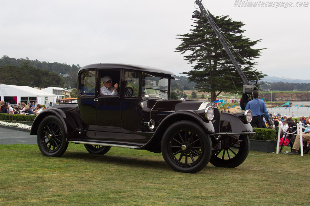 Pierce-Arrow 48 Coupe  - Entrant: Patrick & Kathryn Craig - 2016 Pebble Beach Concours d'Elegance