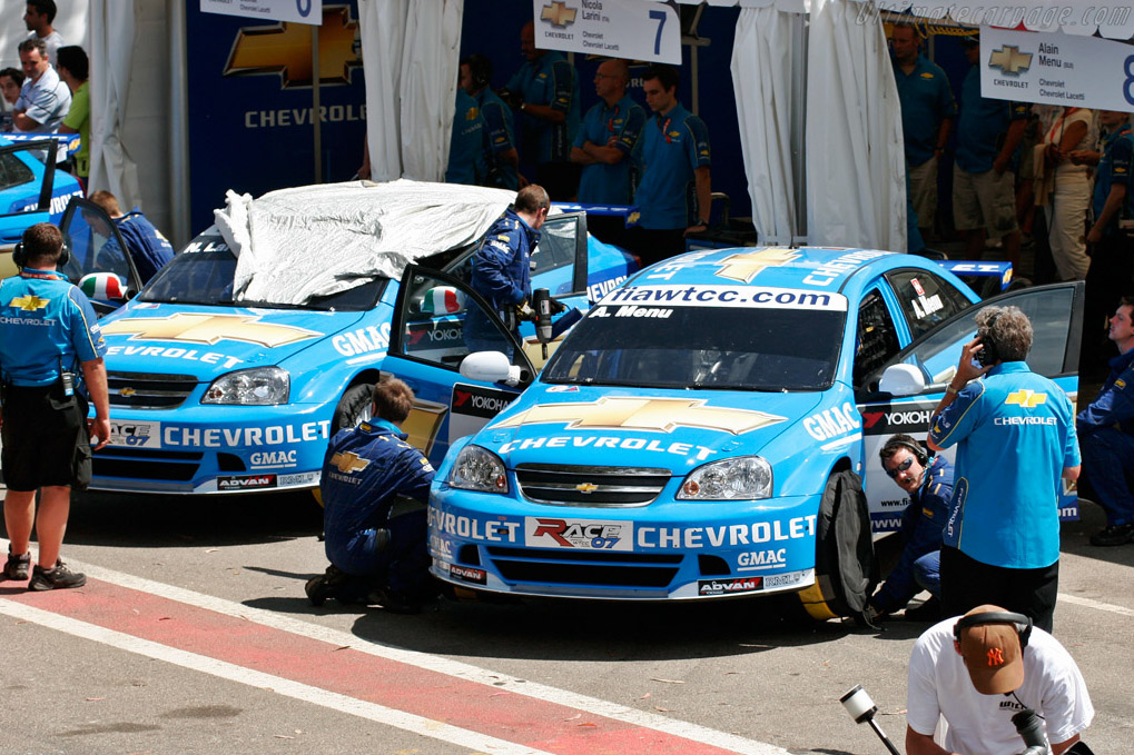WTCC Lacettis get ready   - 2007 WTCC - Circuito da Boavista