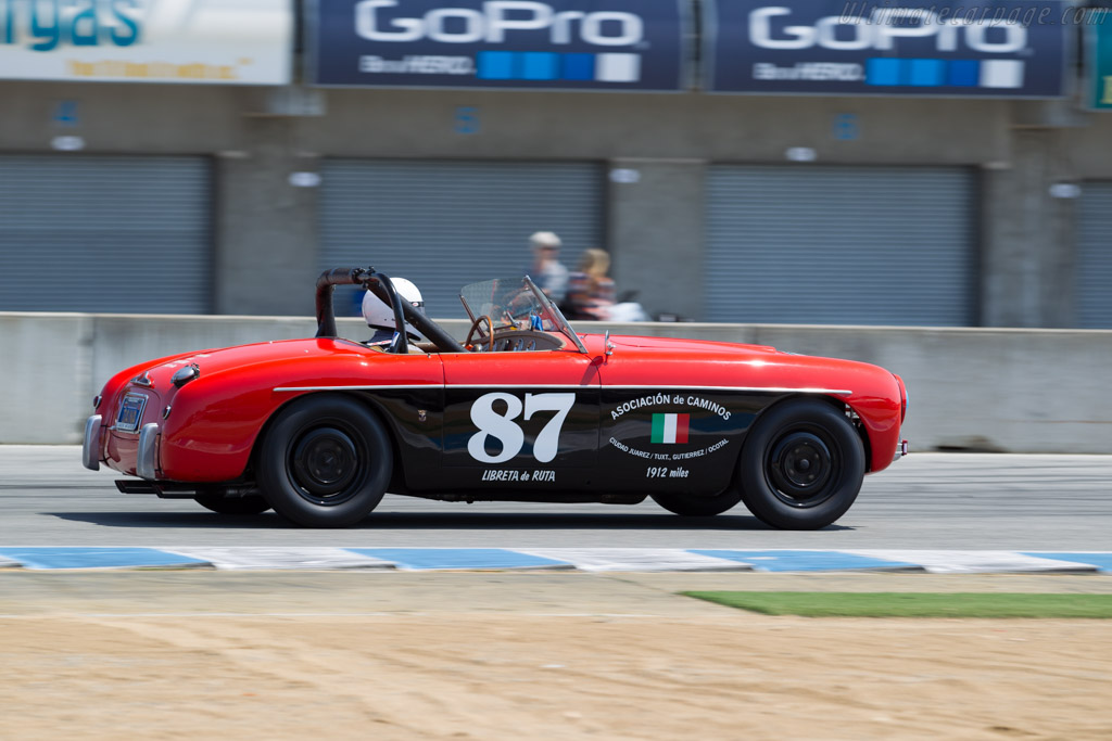 Siata Daina - Chassis: SL0248 - Driver: Robert Williams - 2015 Monterey Motorsports Reunion