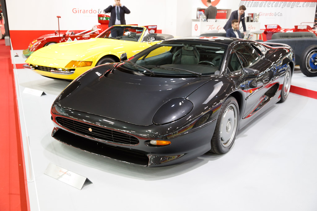 Jaguar XJ220 - Chassis: SAJJEAEX8AX220669 - Entrant: Girardo & Co. - 2019 Retromobile