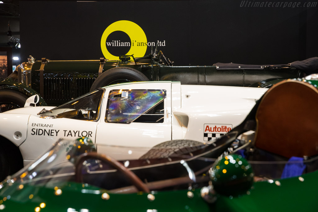 Lola T70 Mk3B - Chassis: SL76/138  - 2018 Retromobile