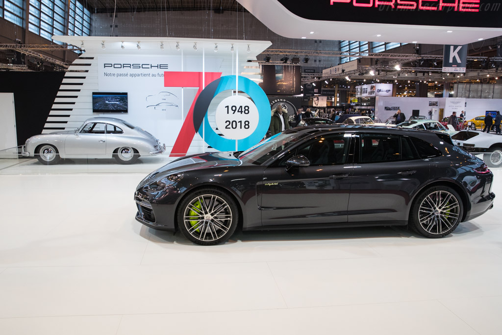 Porsche Panamera Sport Turismo   - 2018 Retromobile