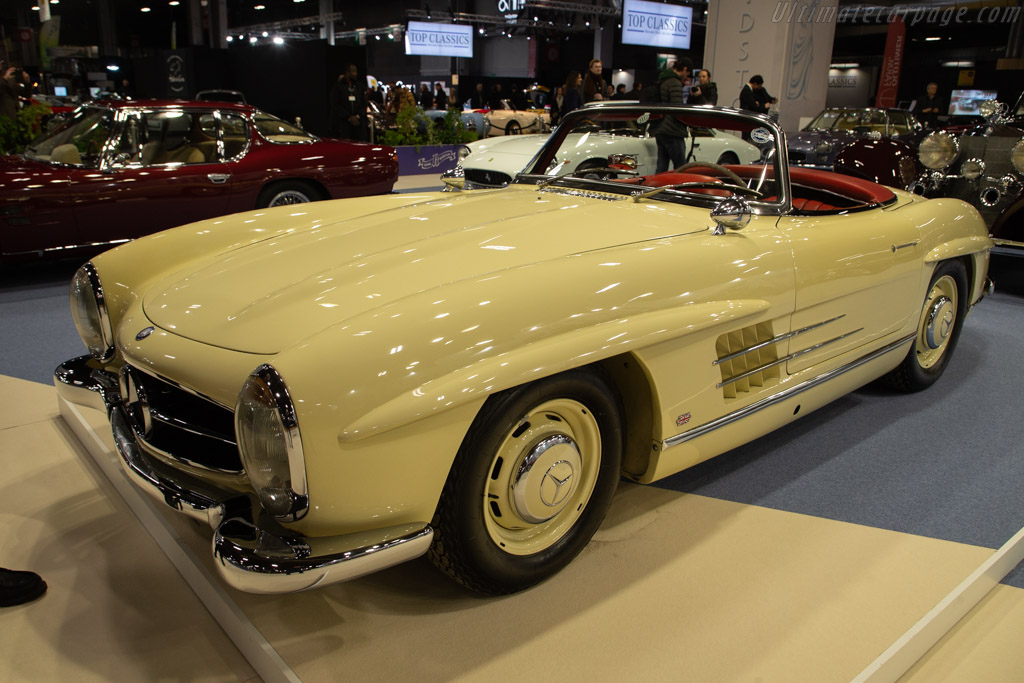 Mercedes-Benz 300 SL Roadster  - Entrant: Kidston - 2023 Retromobile