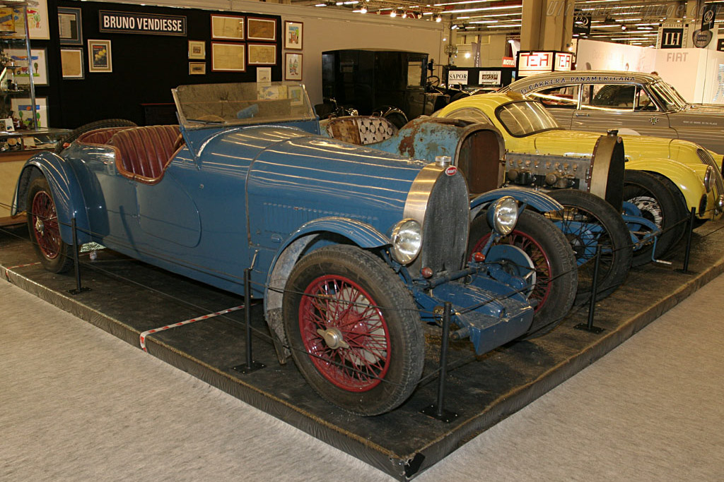 Bugattis   - 2007 Retromobile