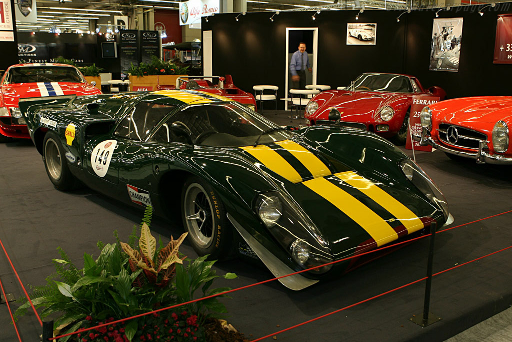 Lola T70 MK IIIB - Chassis: SL76/147  - 2007 Retromobile