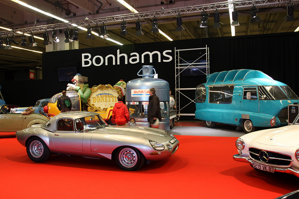 Jaguar E-Type 'Lightweight' - Chassis: 861110  - 2009 Retromobile