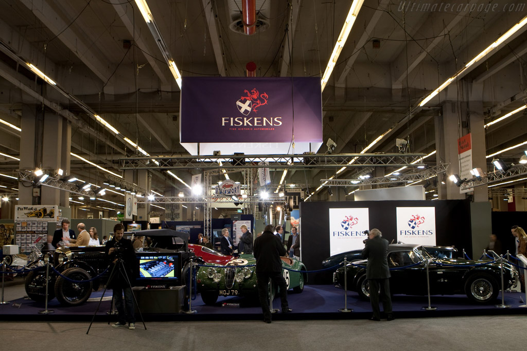 Welcome to Retromobile   - 2009 Retromobile