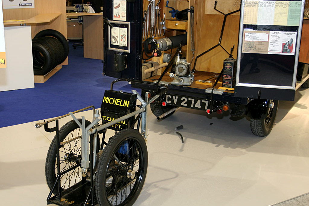 1930s Michelin Truck Replica   - 2006 Retromobile