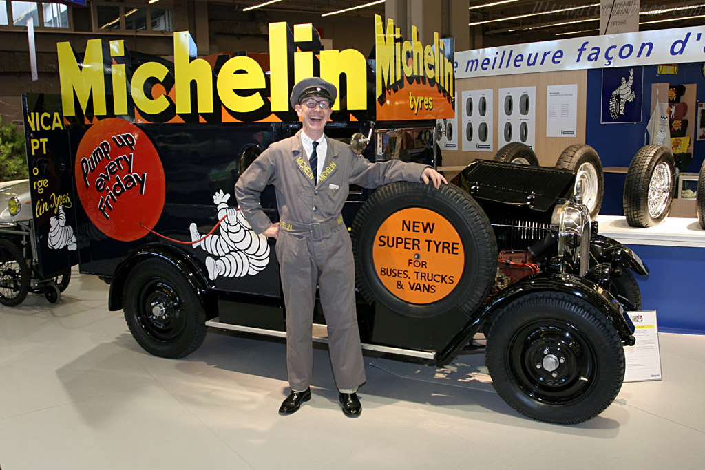 1930s Michelin Truck Replica   - 2006 Retromobile