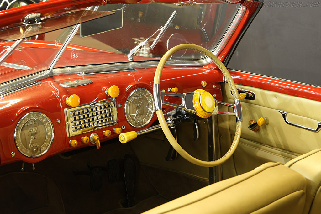 Alfa Romeo 6C 2500 SS Pinin Farina Cabriolet - Chassis: 915647  - 2008 Retromobile