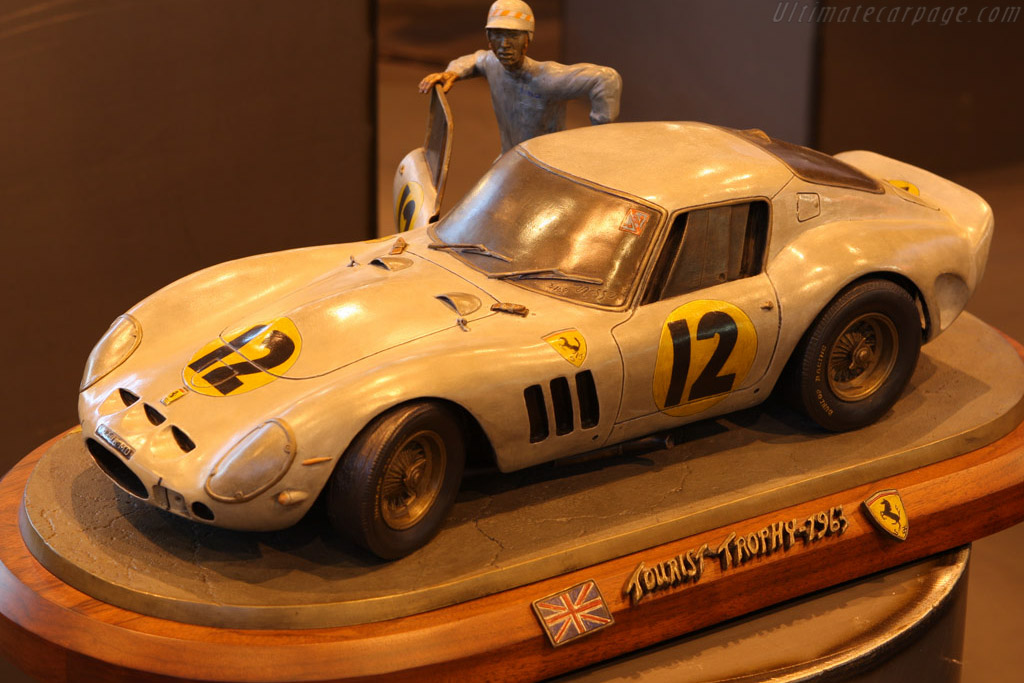 Welcome to Retromobile   - 2008 Retromobile