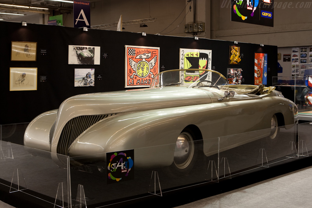 Arzens La Baleine   - 2010 Retromobile