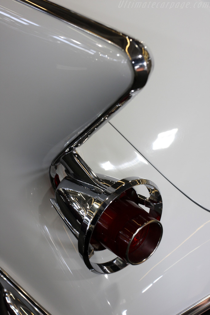 Imperial Crown Convertible   - 2010 Retromobile