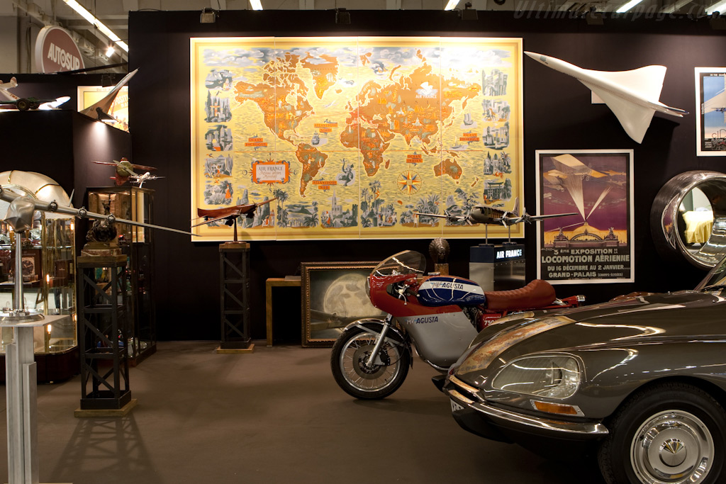 Welcome to Retromobile   - 2010 Retromobile