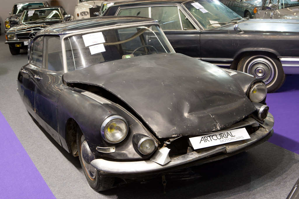 Citroën DS19 Reconstruction - Chassis: 4008896  - 2011 Retromobile