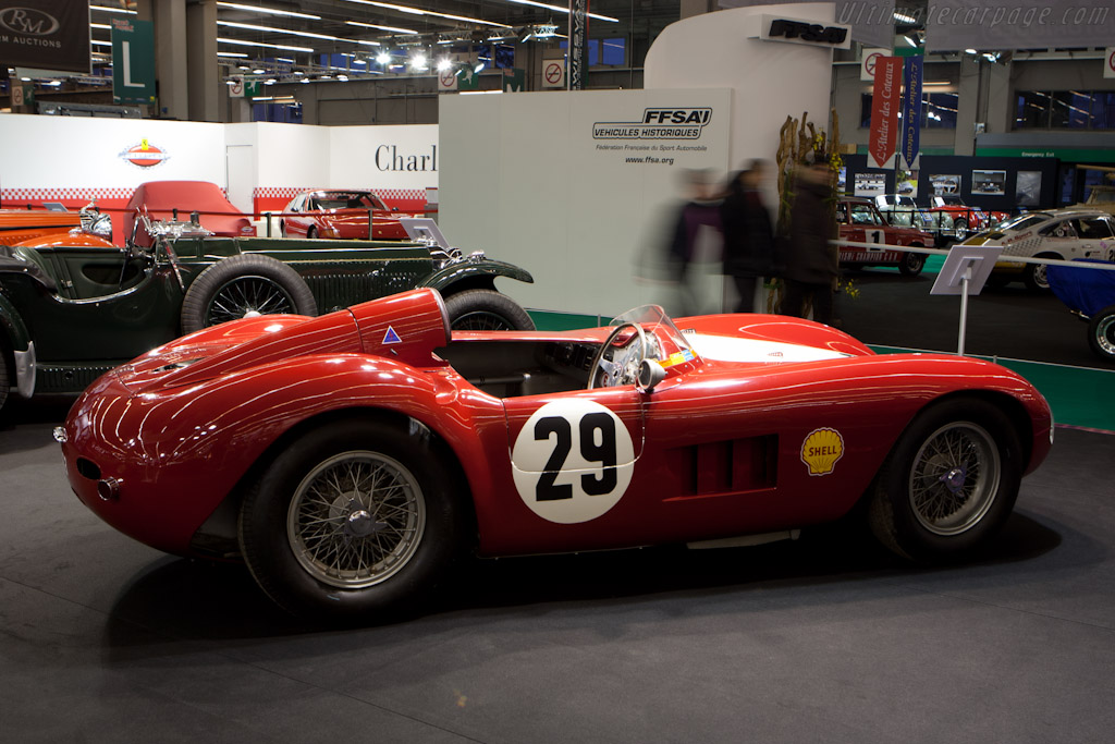 Maserati 300S - Chassis: 3057 - Entrant: Fiskens - 2011 Retromobile