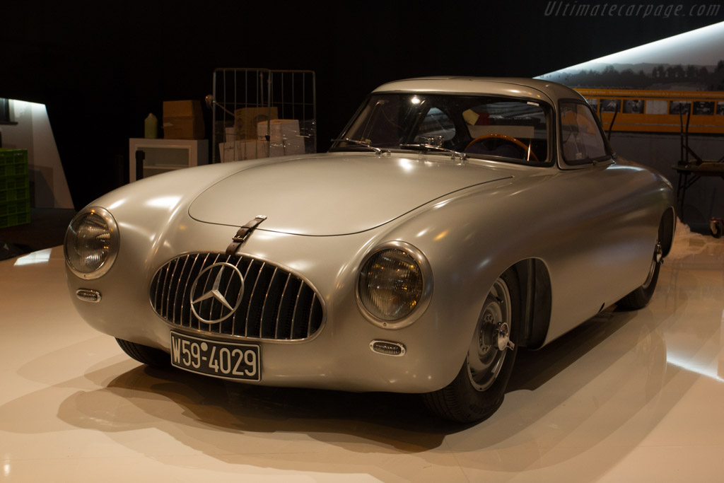 Mercedes-Benz 300 SL Competition - Chassis: 000 02 - Entrant: Daimler AG - 2015 Retromobile