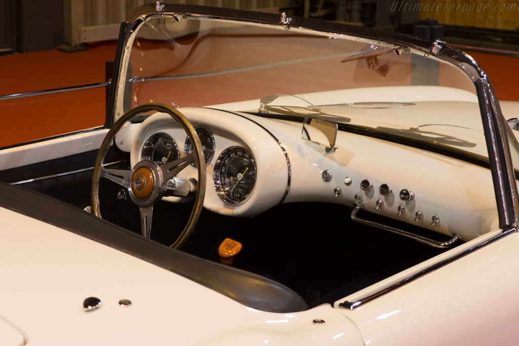 Pegaso Z102 Serra Spider - Chassis: 0102.150.0140  - 2015 Retromobile