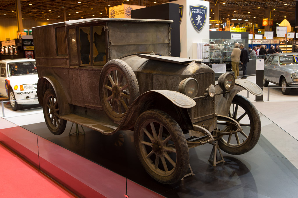Peugeot 163 Fourgonnette  - Entrant: Peugeot - 2015 Retromobile