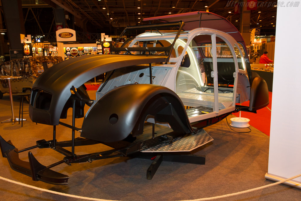 Welcome to Retromobile   - 2015 Retromobile
