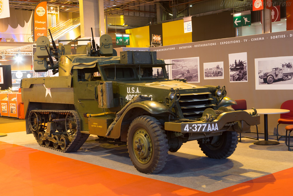 Welcome to Retromobile   - 2015 Retromobile