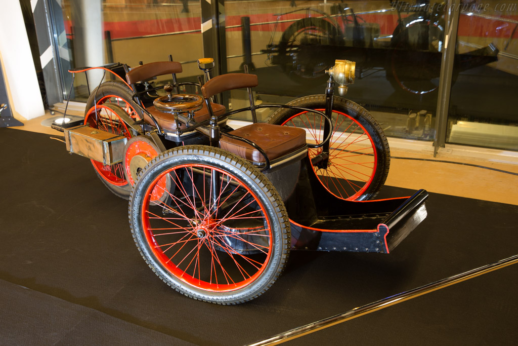 Leon Bollee Tricycle  - Entrant: ACO - 2016 Retromobile