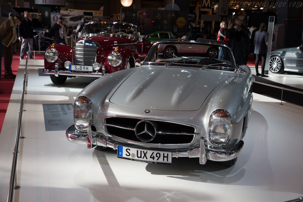 Mercedes-Benz 300 SL Roadster  - Entrant: Mercedes-Benz - 2016 Retromobile