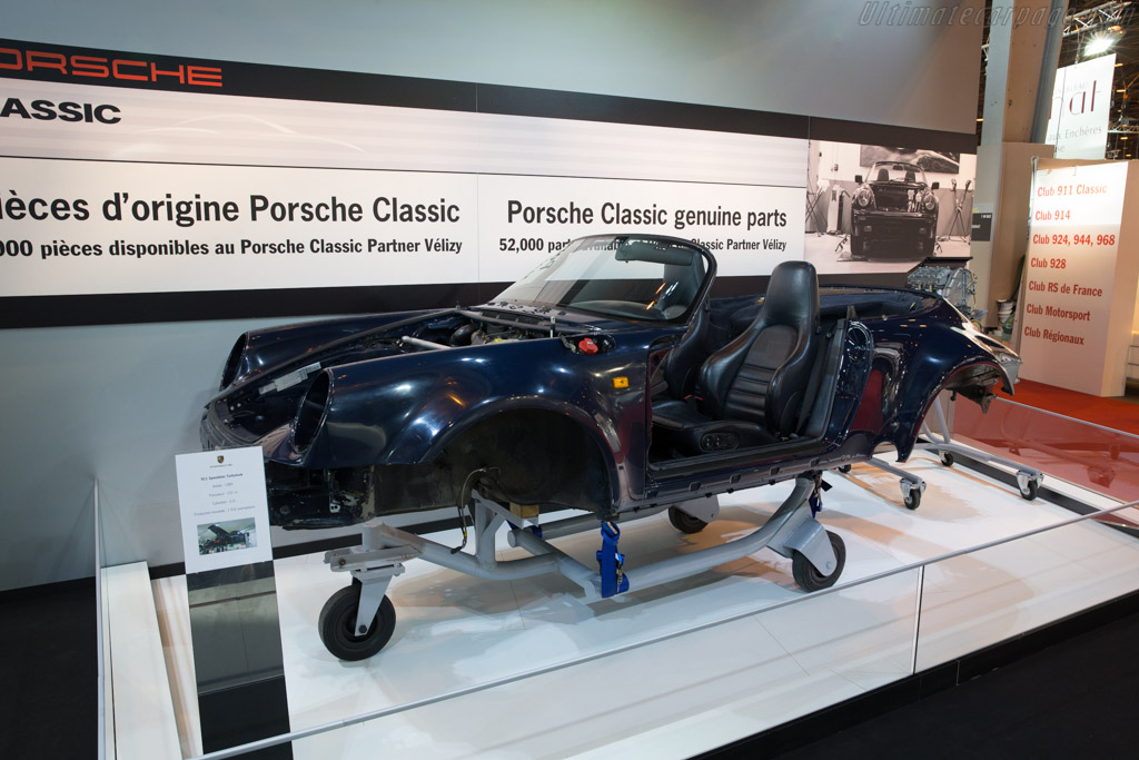 Porsche 911  - Entrant: Porsche - 2016 Retromobile