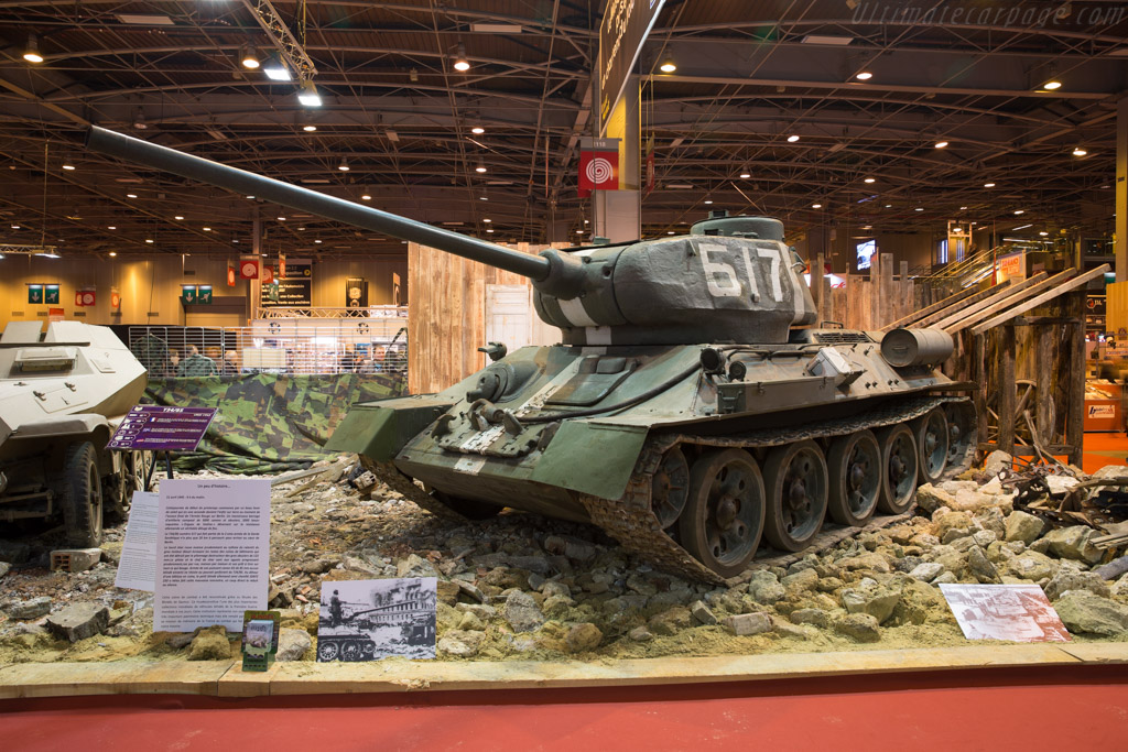 Welcome to Retromobile   - 2016 Retromobile
