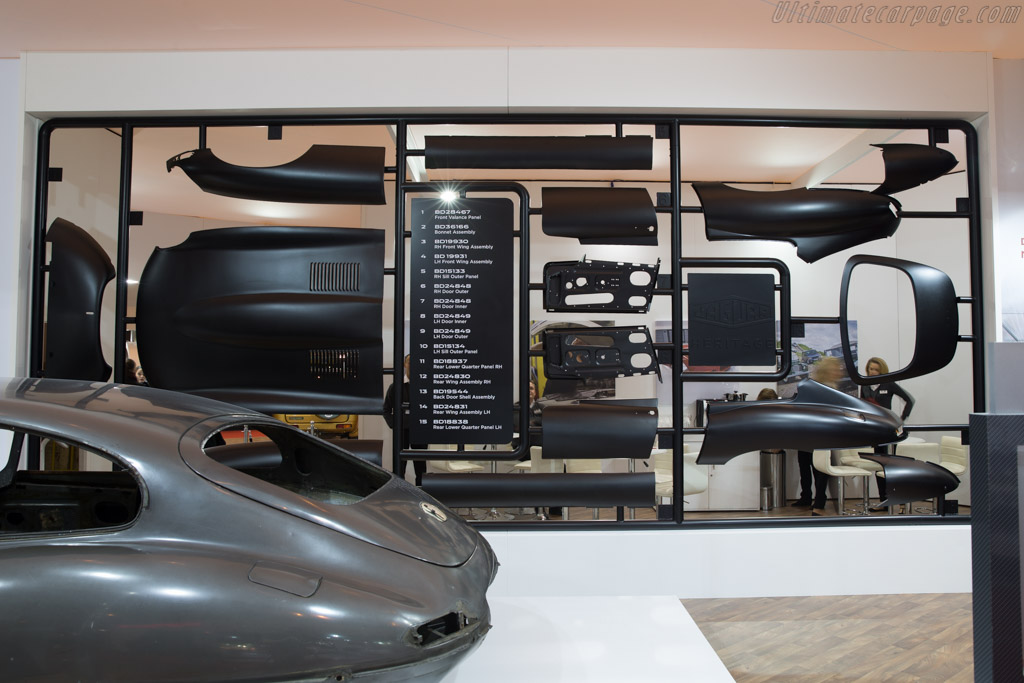 Welcome to Retromobile   - 2016 Retromobile