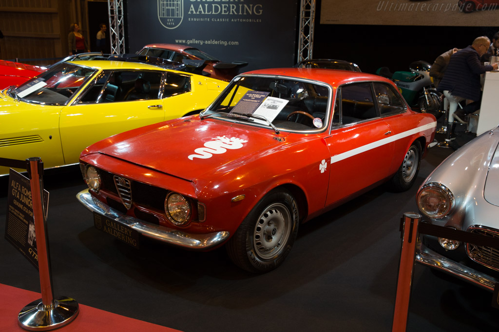 Alfa Romeo Giulia 1300 GTA - Chassis: AR775774 - Entrant: Gallery Aaldering - 2017 Retromobile
