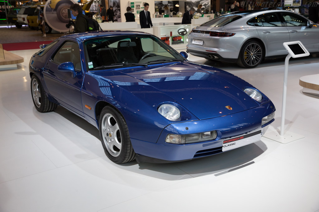 Porsche 928  - Entrant: Porsche Classic - 2017 Retromobile
