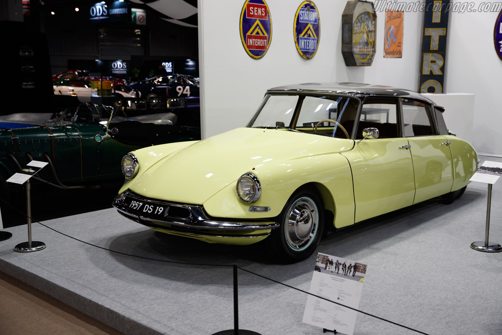 Citroën DS 19  - Entrant: Aguttes - 2025 Retromobile