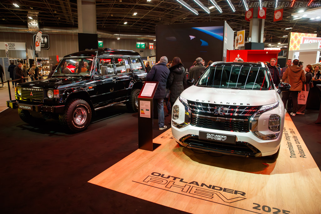 Mitsubishi Outlander PHEV   - 2025 Retromobile