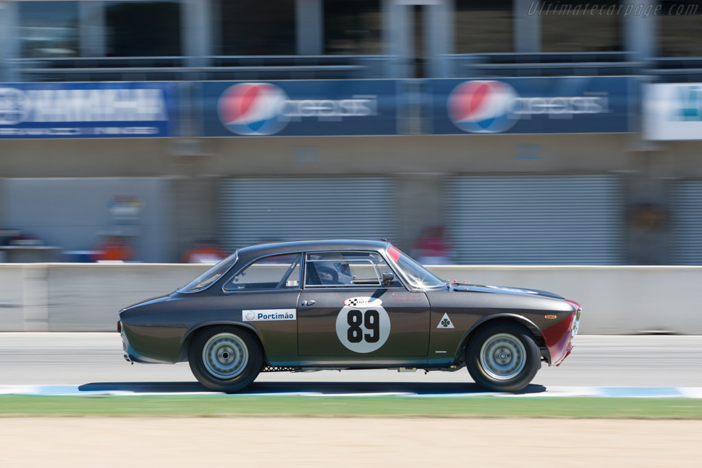 Alfa Romeo Giulia GTA - Chassis: AR752513 - Driver: Maxim Banks - 2013 Monterey Motorsports Reunion