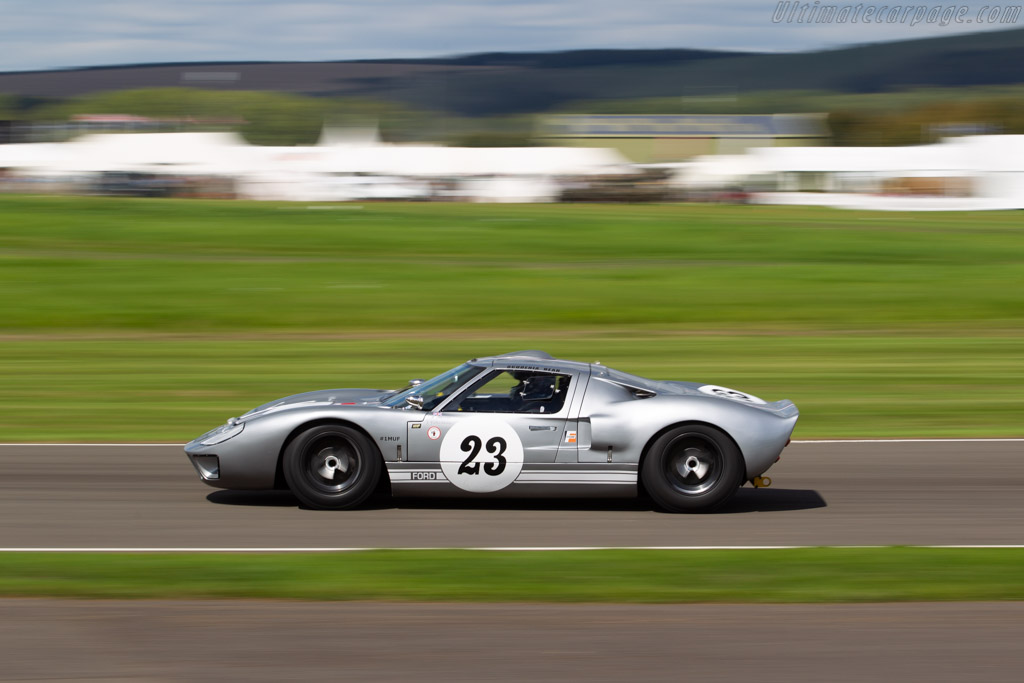 Ford GT40  - Entrant: Scuderia Bear - Driver: James Cottingham - 2018 Goodwood Revival