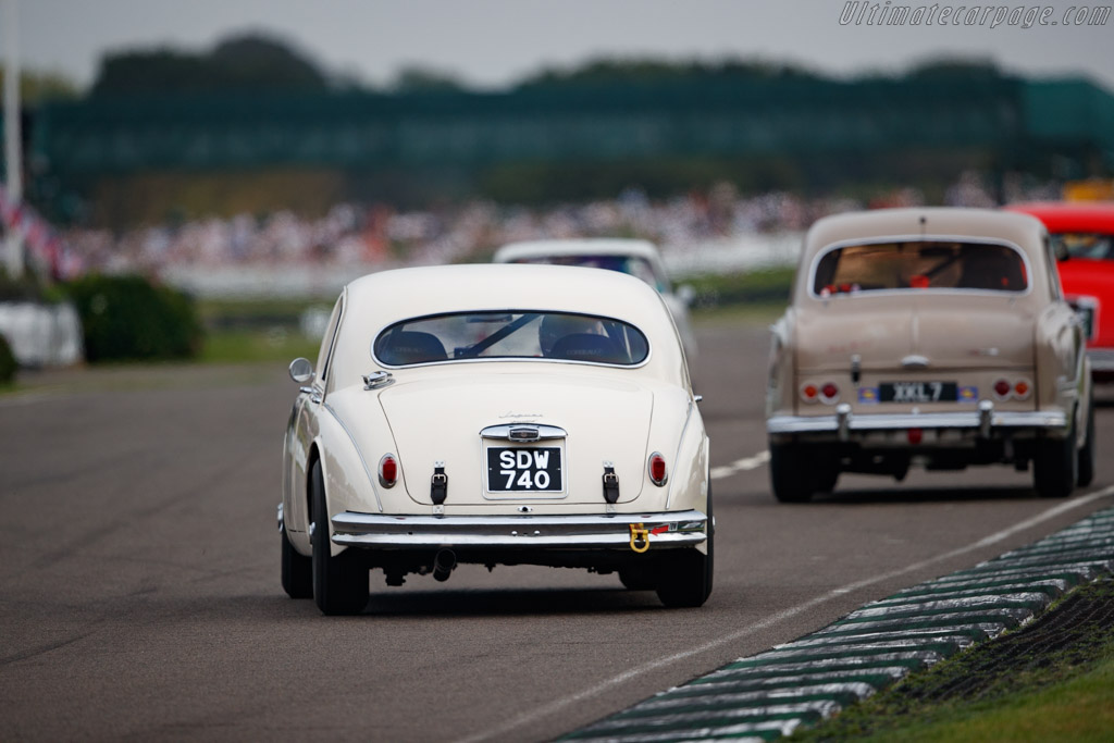 Jaguar Mk1 - Chassis: 975204 - Entrant / Driver Simon Lewis - 2023 Goodwood Revival