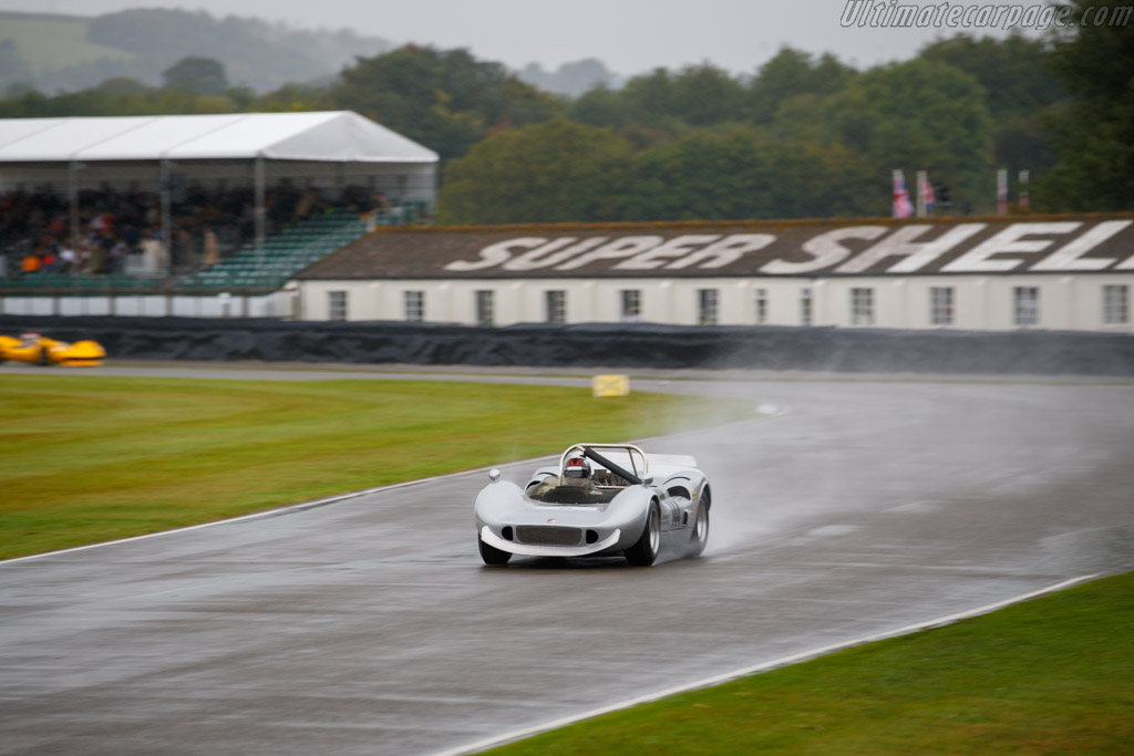 McLaren M1B Chevrolet - Chassis: 30-12 - Entrant: Bradley Hoyt - Driver: James Davison - 2024 Goodwood Revival