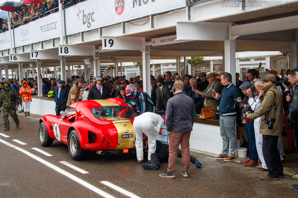 AC Shelby Cobra 289 - Chassis: HEM6 - Driver: Darren Turner / Oliver Bryant - 2025 Goodwood Revival